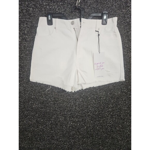 Vanilla Star Girls Women's White Denim Shorts sixe 5/27 NWT - Picture 2 of 9